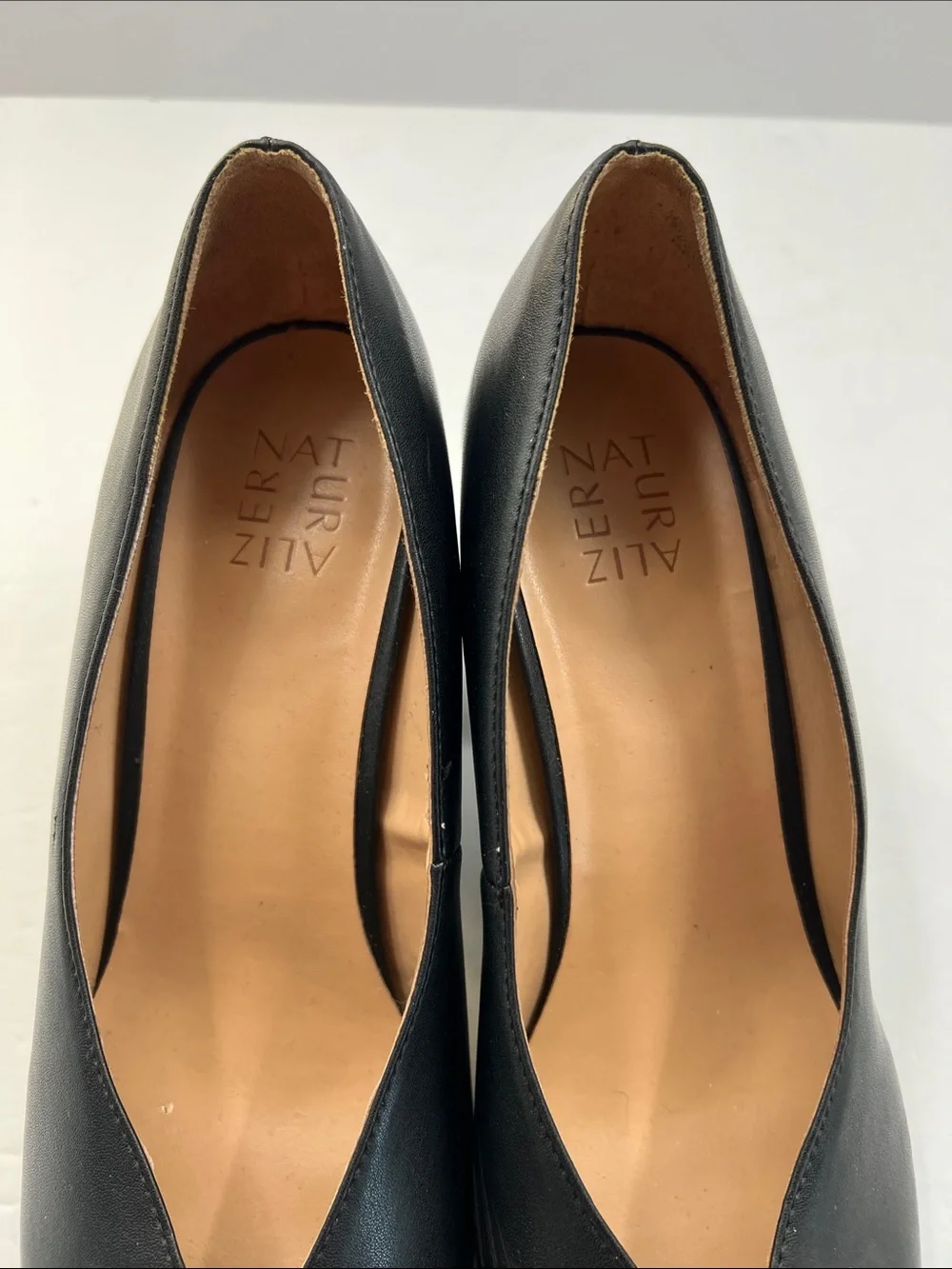 Naturalizer Paden Leather Block Heel Pump